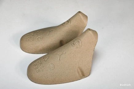 Jordan CJ7891 400 Low Midnight Navy SB 1 1122